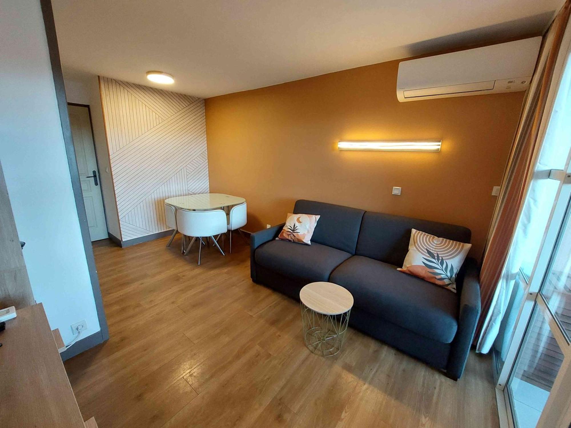 Cap Esterel Appartement Climatise Dans Le Centre Du Village Vacances Drammont 外观 照片