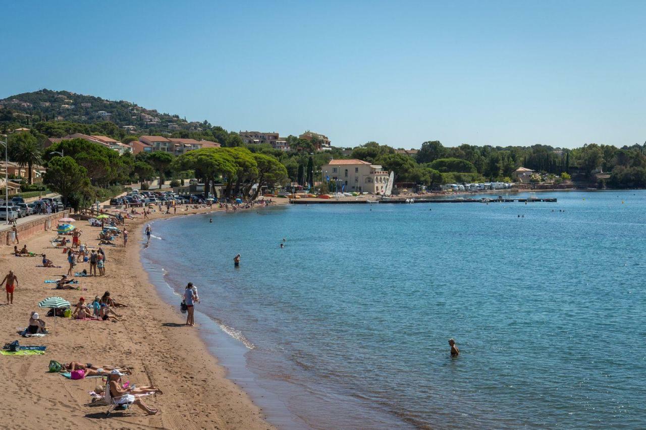 Cap Esterel Appartement Climatise Dans Le Centre Du Village Vacances Drammont 外观 照片
