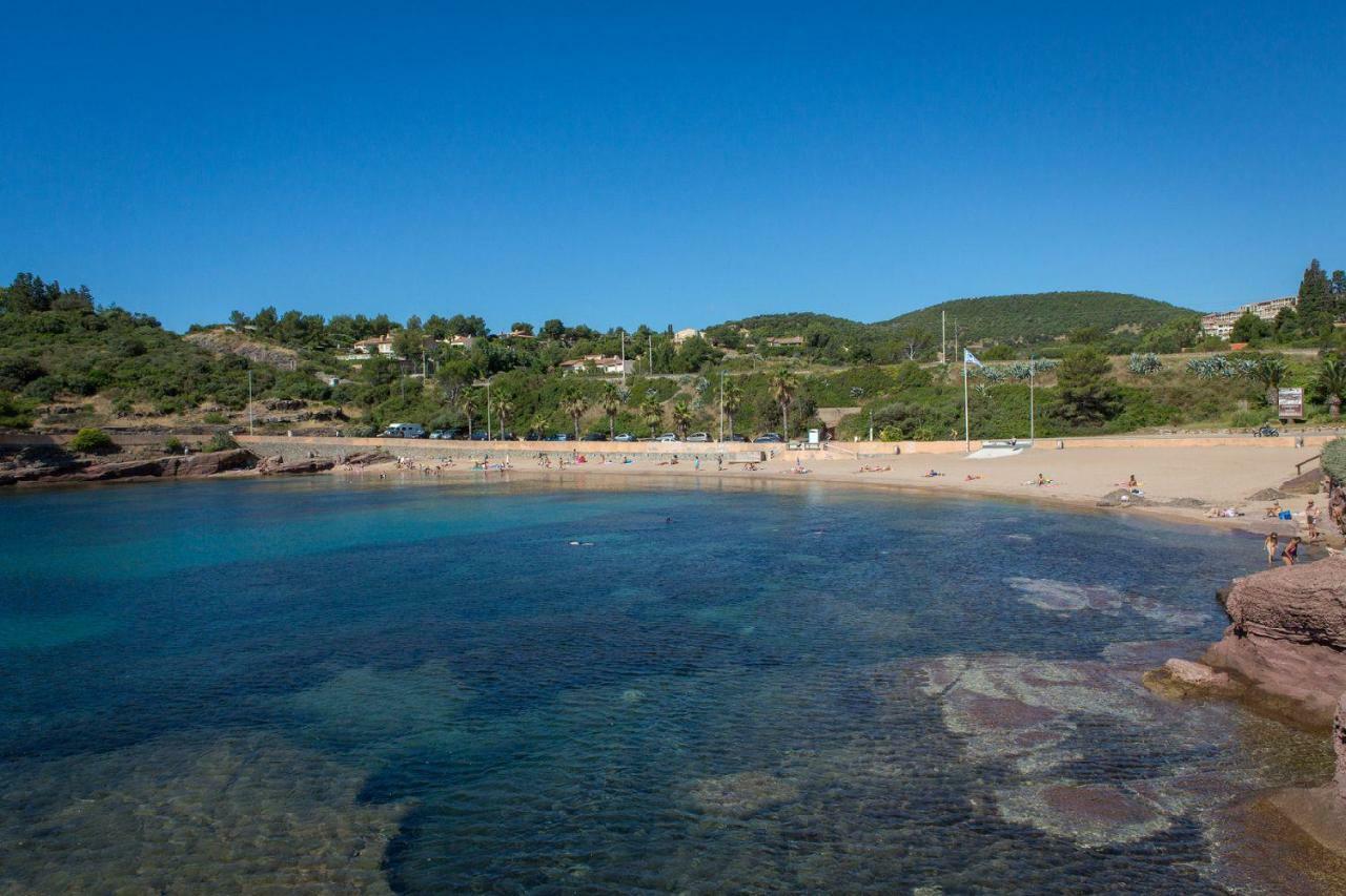 Cap Esterel Appartement Climatise Dans Le Centre Du Village Vacances Drammont 外观 照片