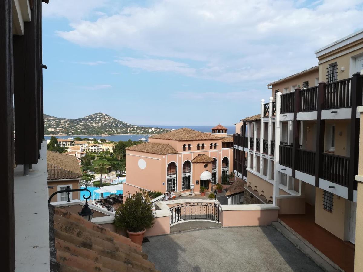 Cap Esterel Appartement Climatise Dans Le Centre Du Village Vacances Drammont 外观 照片